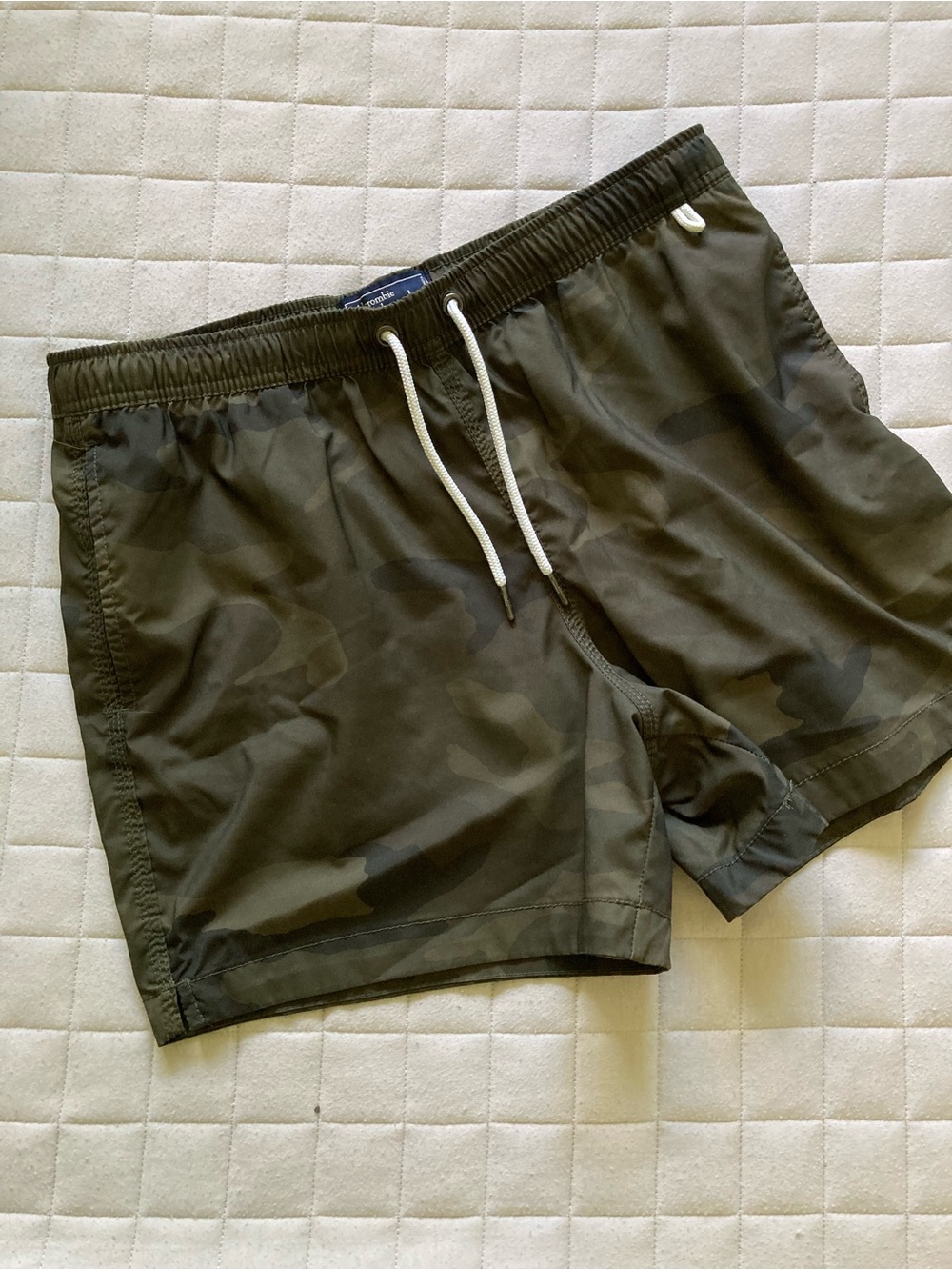 Abercrombie & Fitch Men’s Olive Camo Swim Board Shorts with White Drawstring